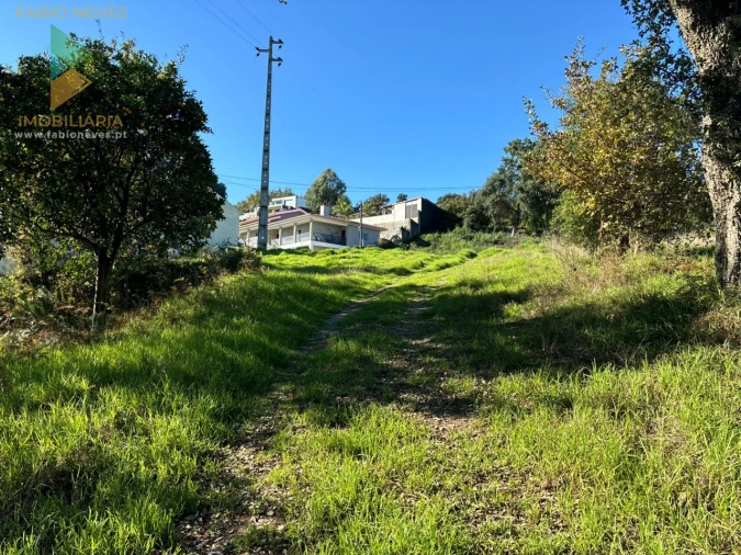 Terreno para Venda em Vila Verde e Barbudo Foto 10