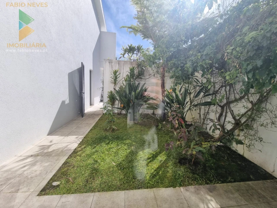 Moradia T5 para Venda em Fontão Foto 22