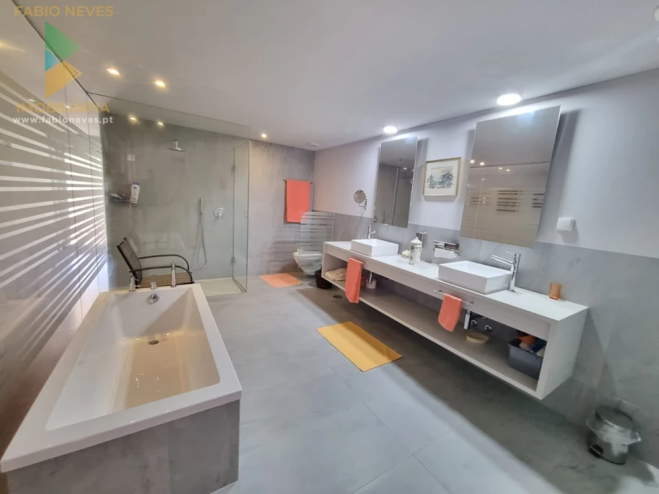 Moradia T5 para Venda em Fontão Foto 51