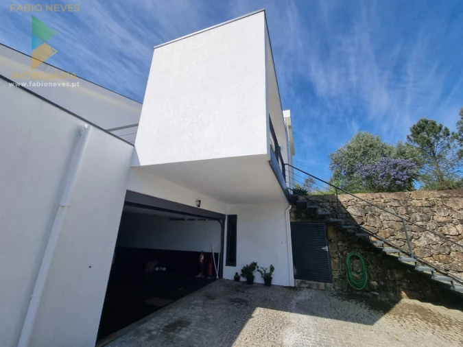 Moradia T5 para Venda em Fontão Foto 8