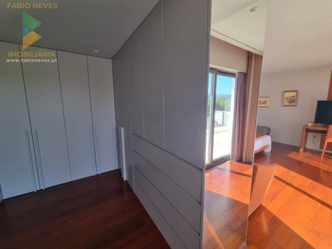 Moradia T5 para Venda em Fontão Foto 44