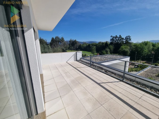 Moradia T5 para Venda em Fontão Foto 46