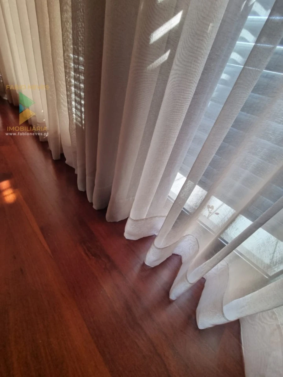 Moradia T5 para Venda em Fontão Foto 49