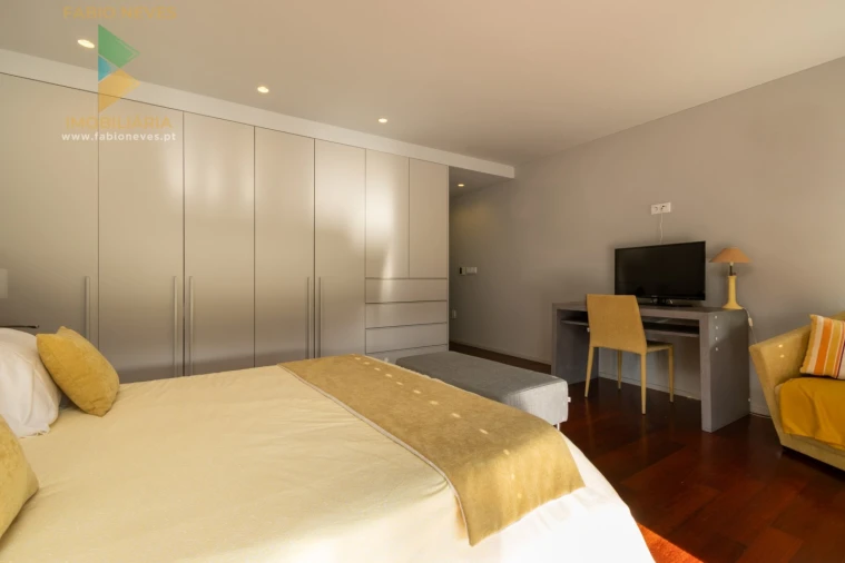 Moradia T5 para Venda em Fontão Foto 63