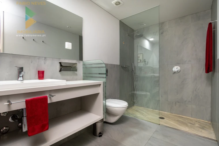 Moradia T5 para Venda em Fontão Foto 75