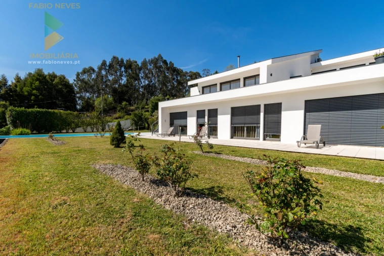 Moradia T5 para Venda em Fontão Foto 91