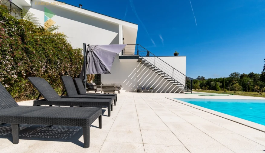 Moradia T5 para Venda em Fontão Foto 94