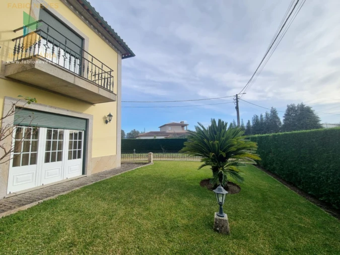 Moradia T3 para Venda em Bertiandos Foto 5