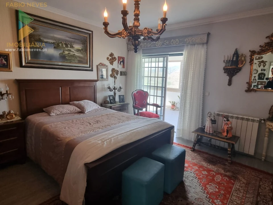 Moradia T5 para Venda em Ribeira Foto 34