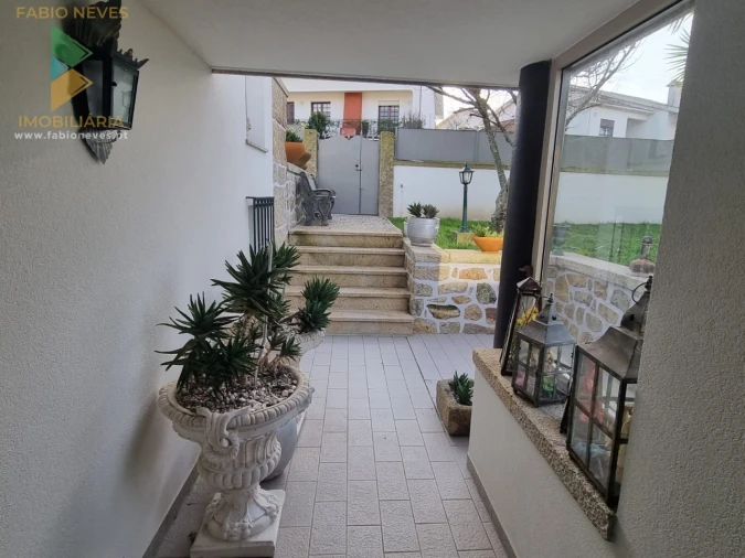 Moradia T5 para Venda em Ribeira Foto 21