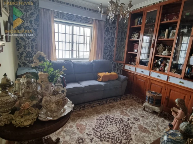 Moradia T5 para Venda em Ribeira Foto 23