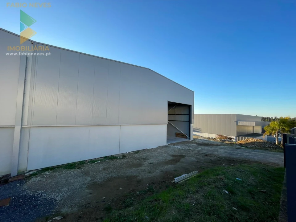 Armazém para Arrendamento em Fornelos e Queijada Foto 29