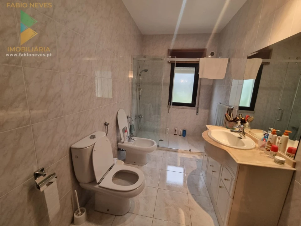 Moradia T4 para Venda em Arca e Ponte de Lima Foto 16