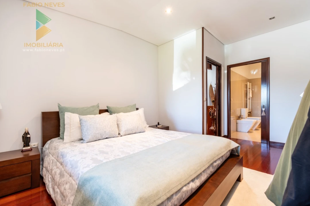 Quinta T4 para Venda em Fontão Foto 11