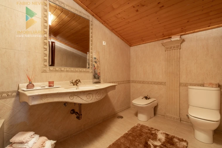 Quinta T4 para Venda em Fontão Foto 24