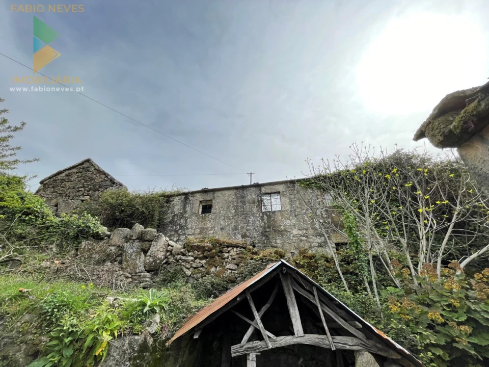 Terreno para Venda em Cabreiro Foto 1