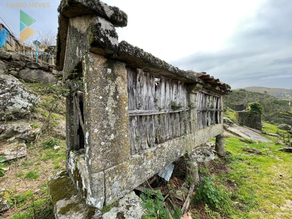 Terreno para Venda em Cabreiro Foto 3