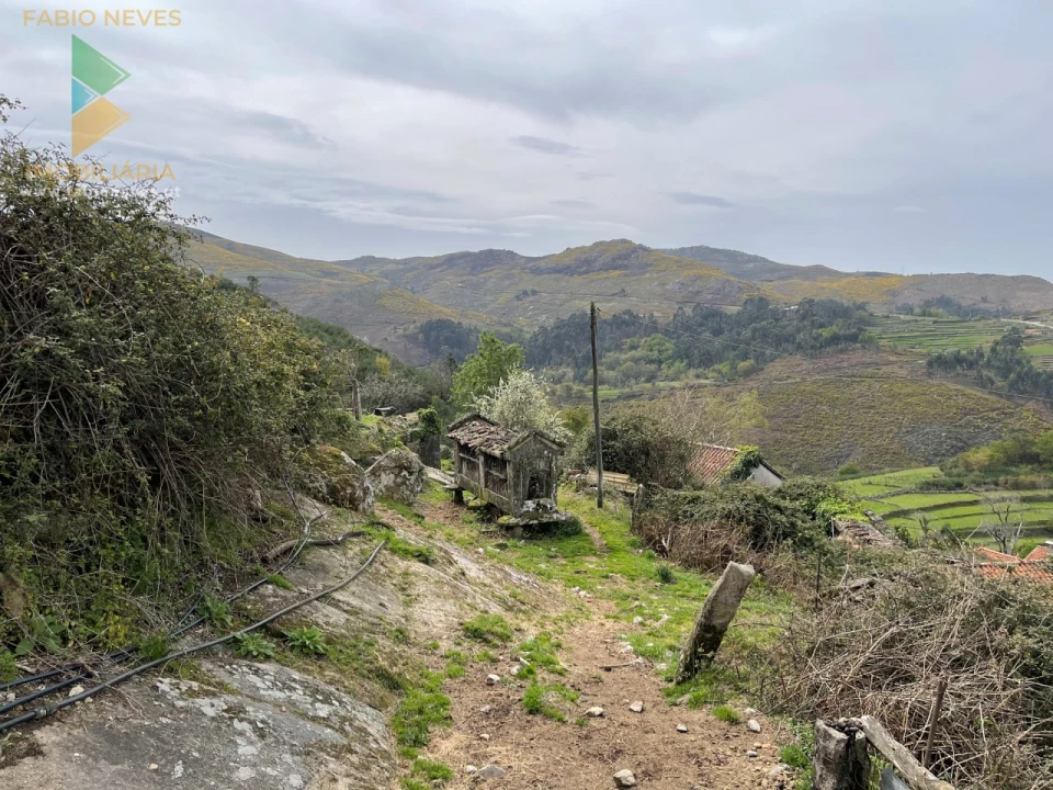Terreno para Venda em Cabreiro Foto 6