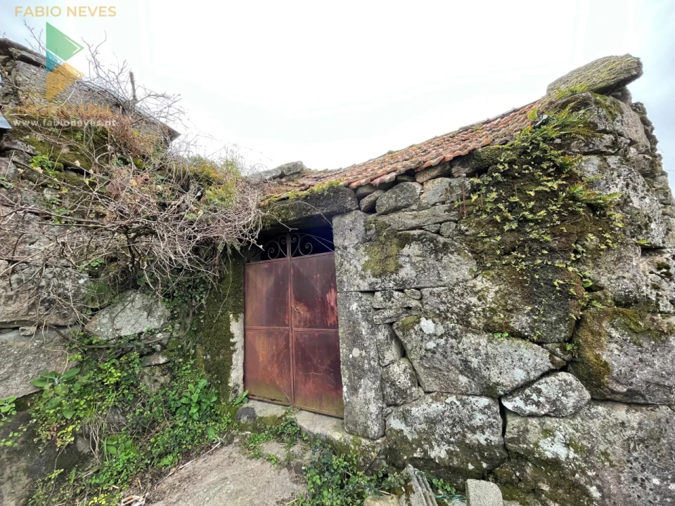 Terreno para Venda em Cabreiro Foto 10