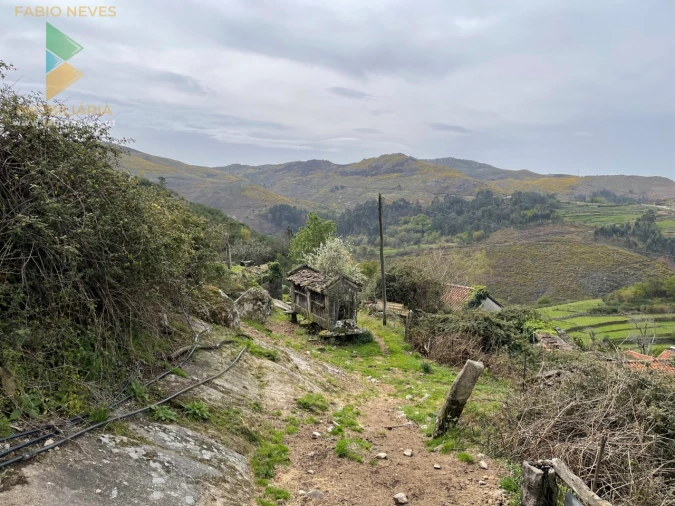 Terreno para Venda em Cabreiro Foto 6