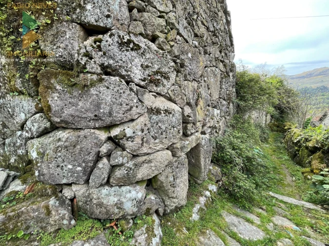Terreno para Venda em Cabreiro Foto 12
