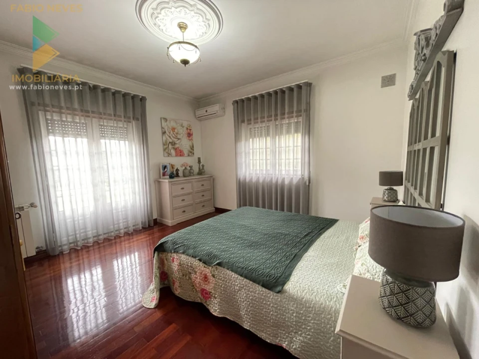 Moradia T4 para Venda em Rebordões (Santa Maria) Foto 51