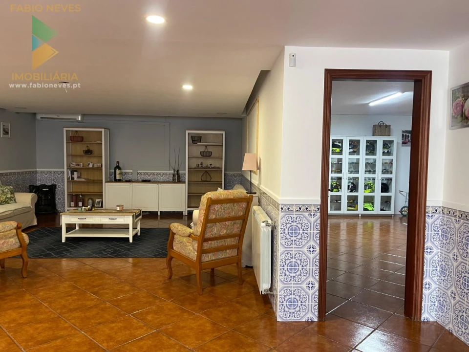 Moradia T4 para Venda em Rebordões (Santa Maria) Foto 67