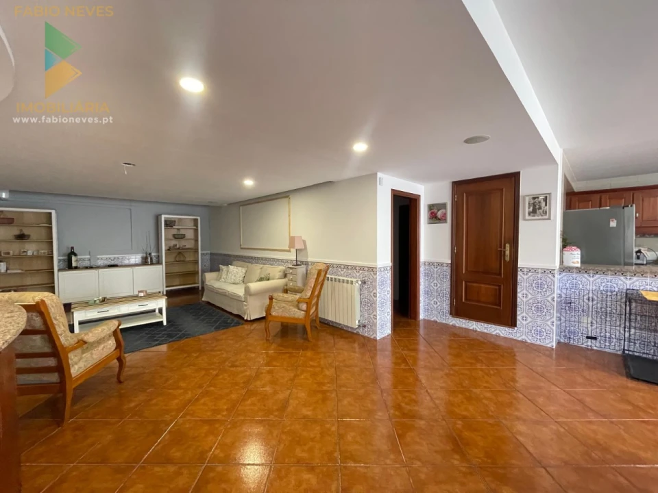 Moradia T4 para Venda em Rebordões (Santa Maria) Foto 80