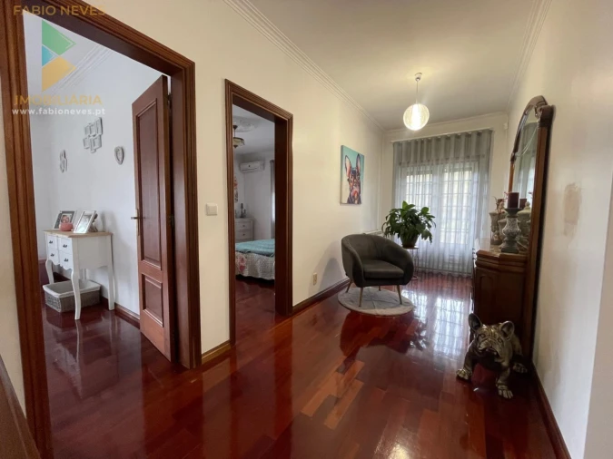 Moradia T4 para Venda em Rebordões (Santa Maria) Foto 46