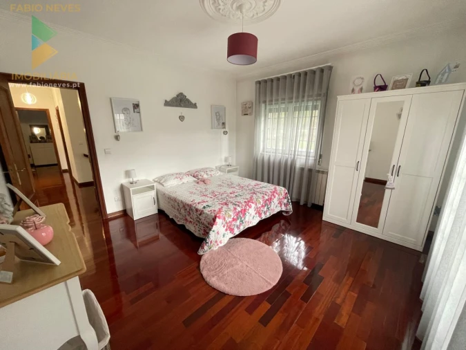 Moradia T4 para Venda em Rebordões (Santa Maria) Foto 50