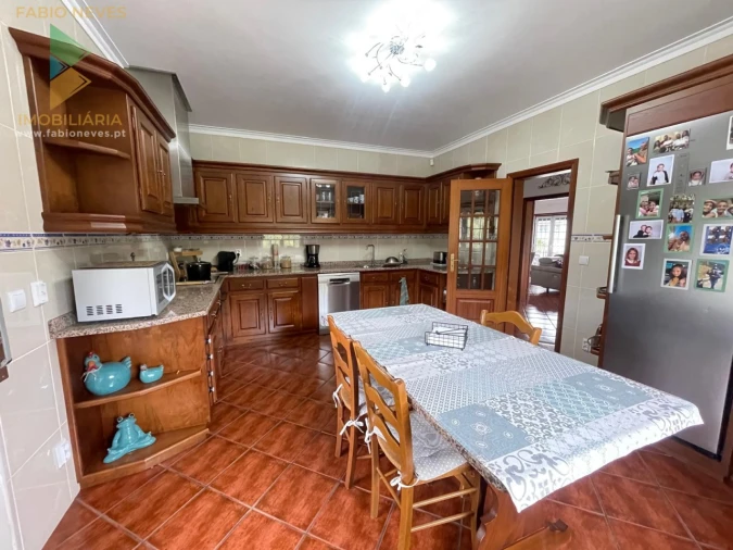 Moradia T4 para Venda em Rebordões (Santa Maria) Foto 94