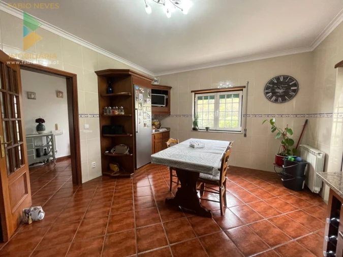 Moradia T4 para Venda em Rebordões (Santa Maria) Foto 97