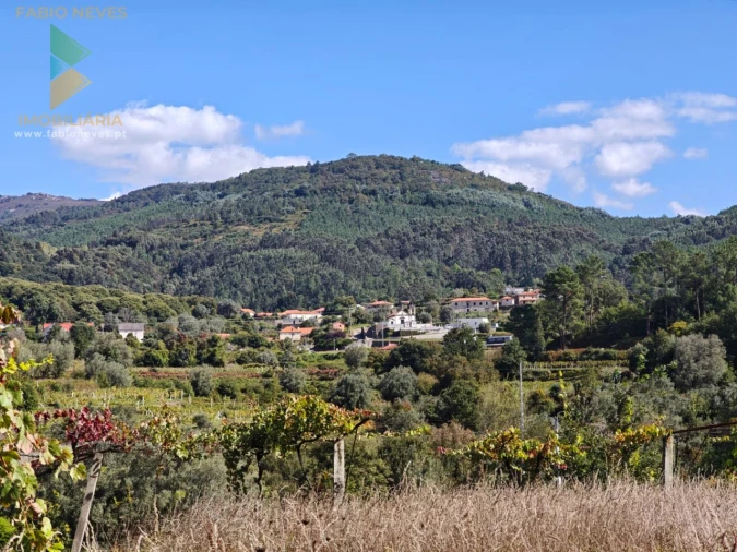 Moradia T4 para Venda em Labruja