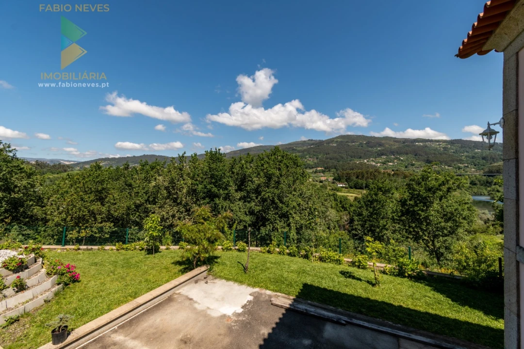 Quinta T4 para Venda em Gemieira Foto 11