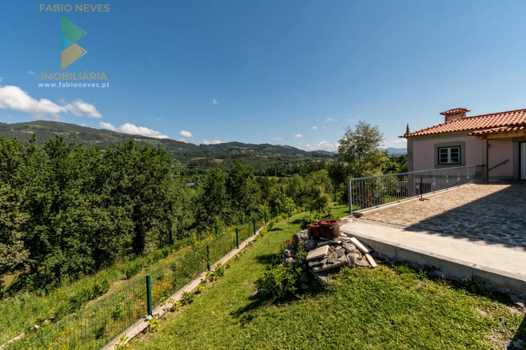 Quinta T4 para Venda em Gemieira Foto 24