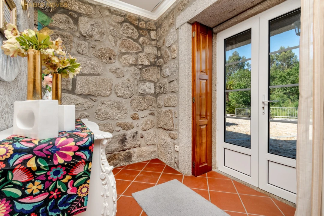 Quinta T4 para Venda em Gemieira Foto 34