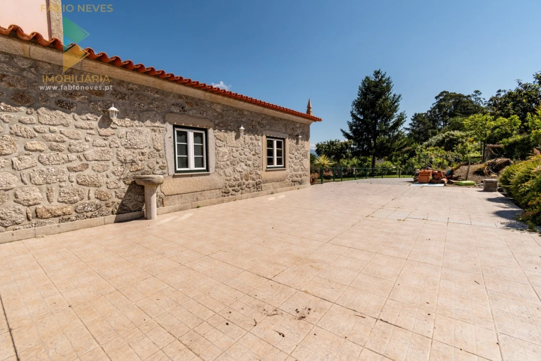 Quinta T4 para Venda em Gemieira Foto 36