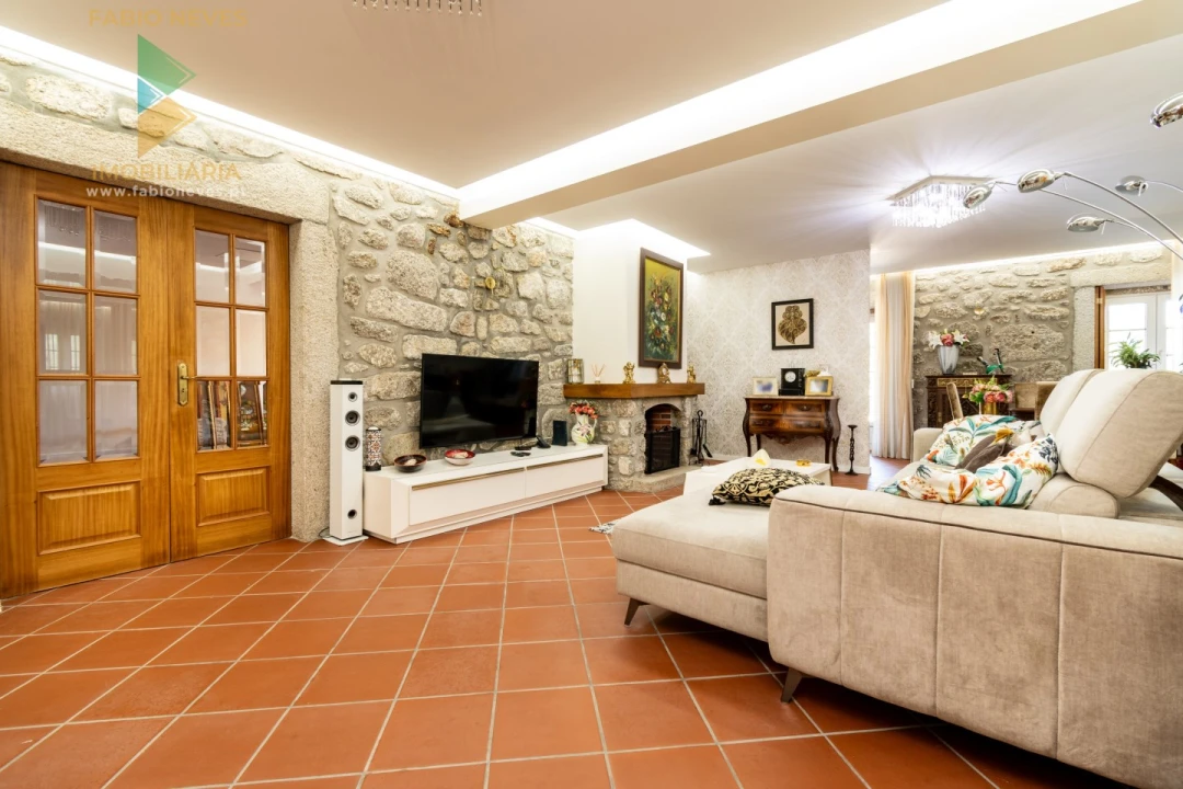 Quinta T4 para Venda em Gemieira Foto 45