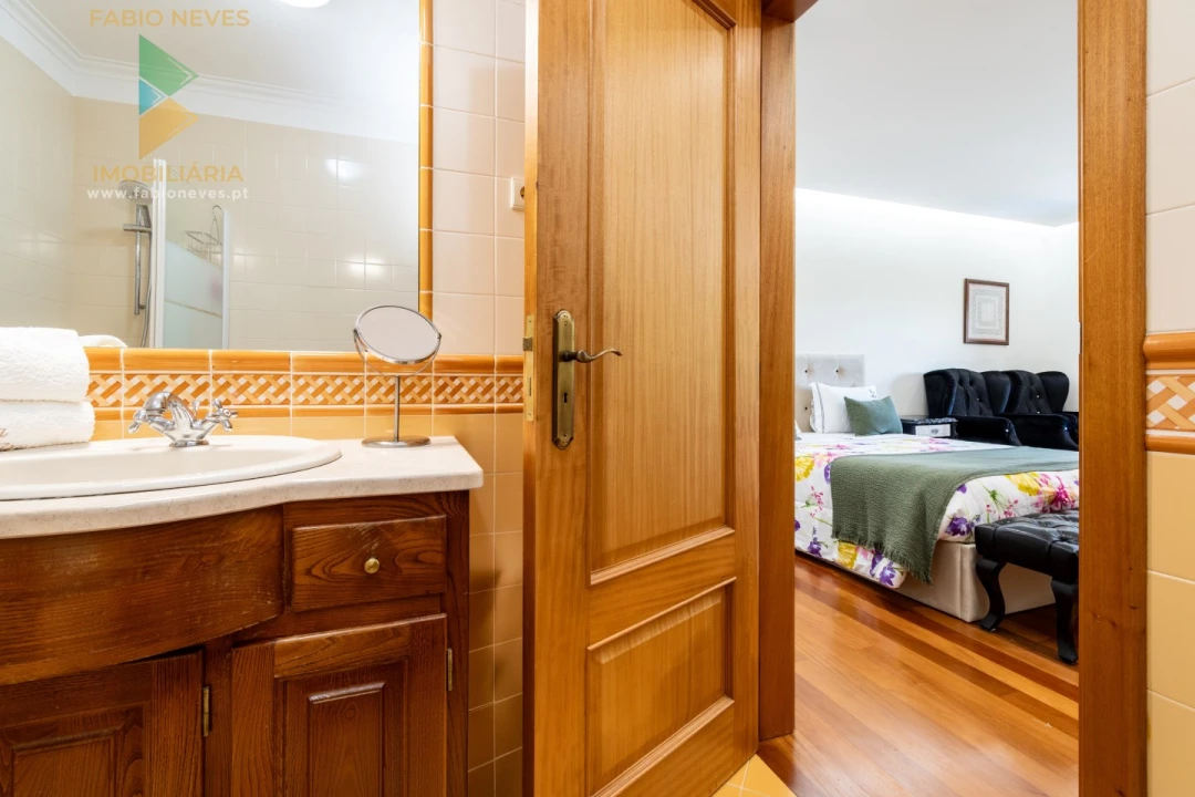 Quinta T4 para Venda em Gemieira Foto 58