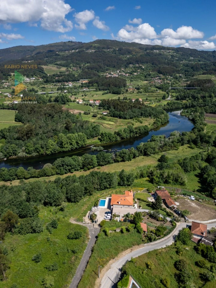 Quinta T4 para Venda em Gemieira Foto 27