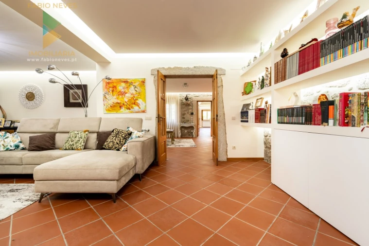 Quinta T4 para Venda em Gemieira Foto 37