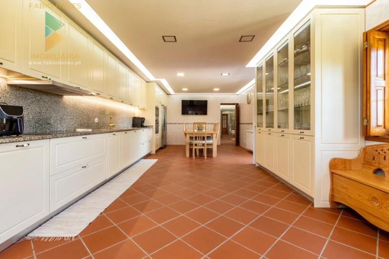 Quinta T4 para Venda em Gemieira Foto 38