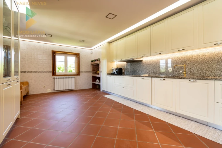 Quinta T4 para Venda em Gemieira Foto 69