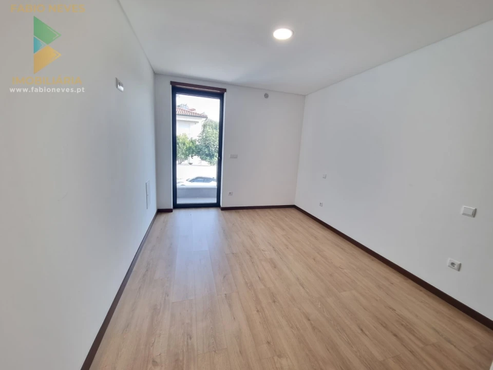 Moradia T3 para Venda em Seara Foto 13