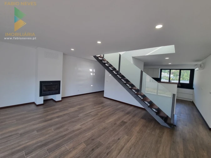 Moradia T3 para Venda em Seara Foto 5