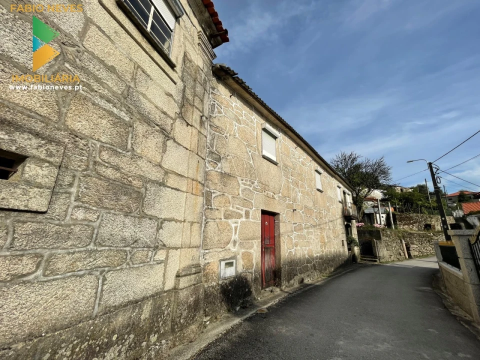 Moradia T4 para Venda em Gondoriz Foto 7