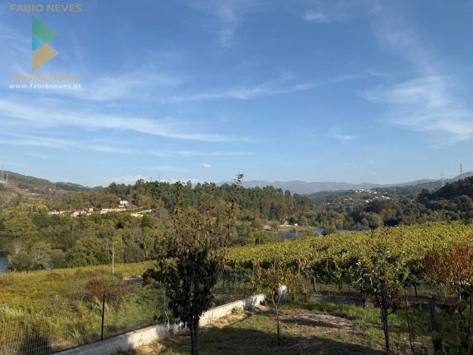 Moradia T3 para Venda em Ponte da Barca, V.N. Muía, Paço Vedro Magalhães Foto 14
