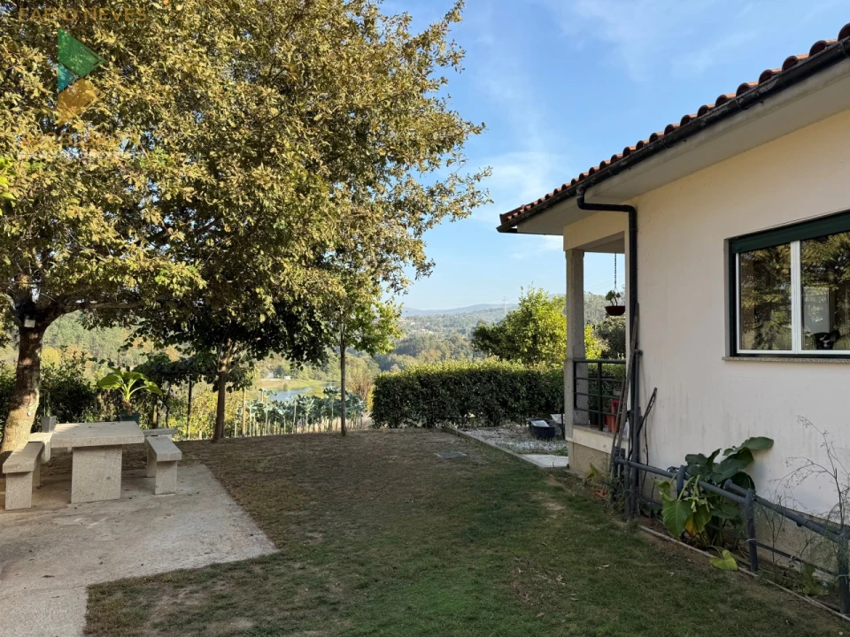 Moradia T3 para Venda em Ponte da Barca, V.N. Muía, Paço Vedro Magalhães Foto 23