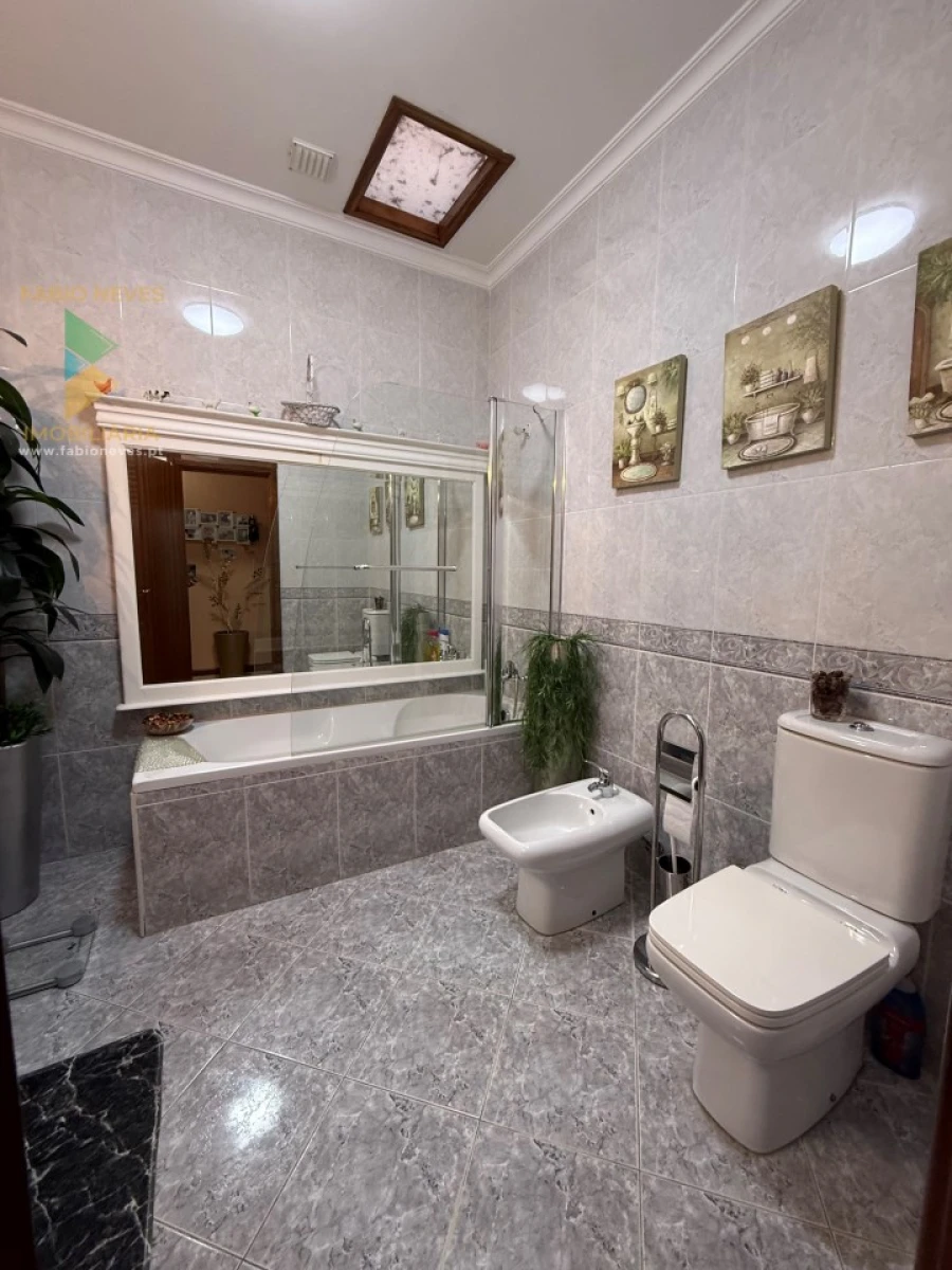 Moradia T3 para Venda em Ponte da Barca, V.N. Muía, Paço Vedro Magalhães Foto 37