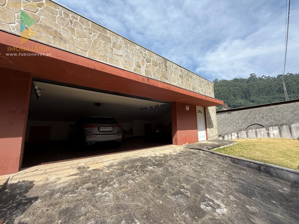 Moradia T4 para Venda em Cendufe Foto 10